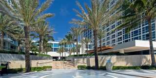 6799 Collins Ave Gallery 23