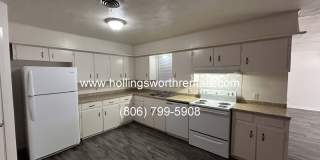 Large 3 bedroom 1.5 bath w/ 2 living areas, bonus room and Laundry room Gallery 11