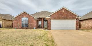 Amazing 4 bed 2 bath in Yukon! Gallery 1