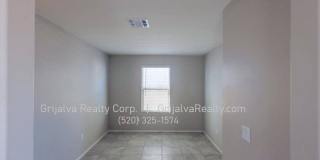 Lovely 3 Bedroom, 2 Bath Home with Den in Southeast Tucson (Irvington/Camino Seco) Gallery 17