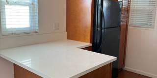 Charming 2BR/1BA Downstairs Unit with Private Yard in South Park Gallery 6