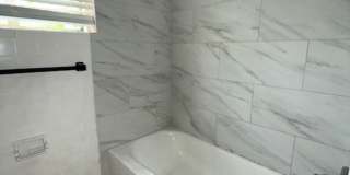 1016 Alba Drive 2/1, Half Duplex Gallery 14