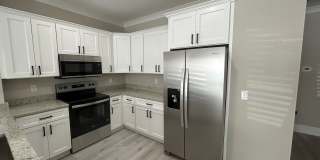 NEW CONSTRUCTION DUPLEX IN MELROSE HEIGHTS. Ready for 2026-27 School Year! Gallery 6