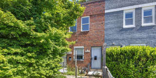 Bright 1 Bedroom Home with Refreshed Interior & In-Unit Laundry Gallery 20