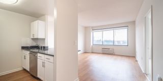 77 Park Avenue Gallery 22