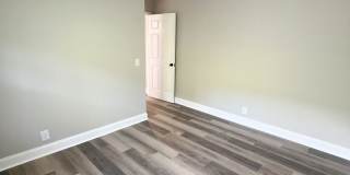 Charming Remodeled Home Off Madison Street Gallery 29