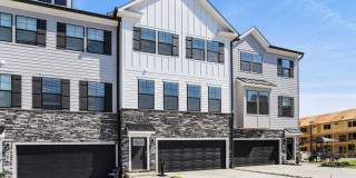 385 ENSEMBLE Way Gallery 2