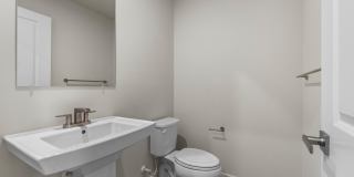814 WATTS Street Gallery 17