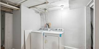 Newly Renovated 5BR/2BA Brownstone, Washer/Dryer Gallery 19