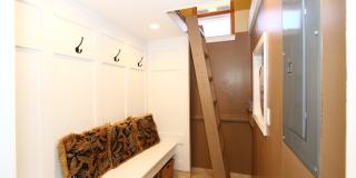 Large 4 bedroom, 3 bath, 4+ parking, gated single family house in Kalihi Gallery 9