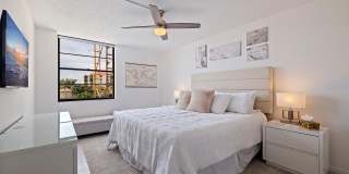 6145 SUN BOULEVARD Gallery 22