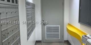 2025 Brickell Ave Gallery 27