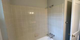 Room in 3 Bedroom Home at Glory St Gallery 11