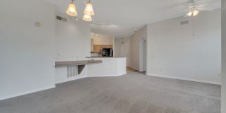 Beautiful 3/2 Condo in Davenport! Water and basic internet included! Gallery 10