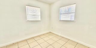 1607 E Maple Ave Gallery 15