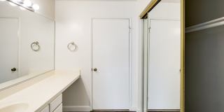 Beethoven Garden Apartments Gallery 21