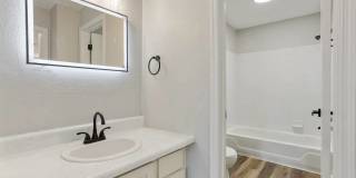 The Onyx Hoover Apartments Gallery 47