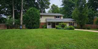 8913 CROMWELL Drive Gallery 1