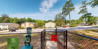 Broad on the Green Gallery 12