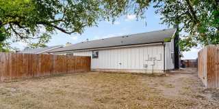 Updated 3 bedroom duplex near Greenbelt! Gallery 37