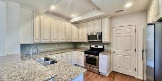 Beautiful 4 Bed/2.5 Bath Home in Lynnwood – Great Location & Spacious Layout Gallery 8