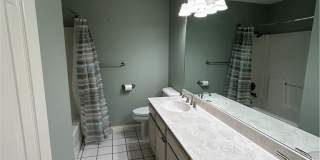 1826 N Glenbrook Place Gallery 16