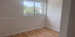 6532 NW 170th Ter Gallery 25
