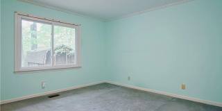 Room in 3 Bedroom Home at Sanderson Dr Gallery 27