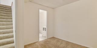 ONE LEVEL LIVING!! in Potomac 4-5 bed 4 baths / Close in Potomac Gallery 44