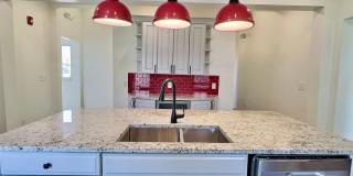 **August 2028** HUGE 8 Bed 6 Bath !! Fully Remodeled!! Gallery 4