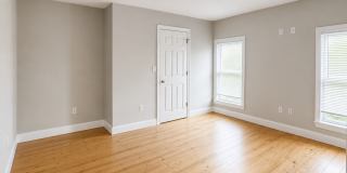 14 Humboldt Place Gallery 8