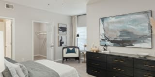 Jefferson Pointe Gallery 16