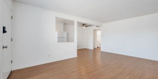 633 E Park Gallery 10