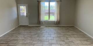 *COMING SOON* Comfort & Convenience – 2-Story Home with Fenced Backyard! Gallery 10