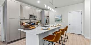 55+ Active Adult Apartment Homes - The Pointe at Lakewood Ranch Gallery 4