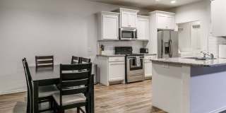 Modern 3BR/2BA Duplex | All Utilities Included | Downtown Edmond Gallery 4