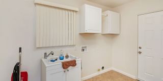 Single Level Family House Gallery 12