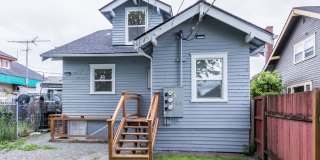 Adorable home with 3 Units in Tacoma Gallery 17