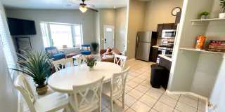 Luxurious Fully Furnished 3 Bedroom Home with Garage! Gallery 11
