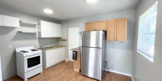 1339 West Point Dr - Unit B Gallery 6