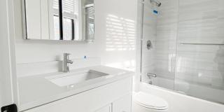 Modern 2-Bed/2-Bath w/ W/D in Unit Gallery 1