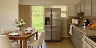 Property for rent in the quiet neighborhood of Highview Hills Gallery 7