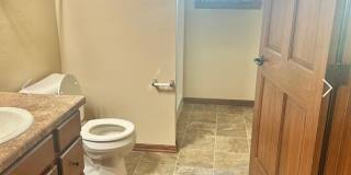 2 Bedroom, 2 Bathroom Lower Available Gallery 11