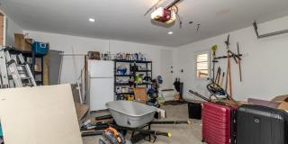 1800 LARK Lane Gallery 58