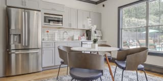 Vista Commons Apartment Homes Gallery 2