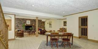 Luxurious living in Potomac! Main House and Guest House included! Gallery 22