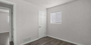 5316 SAXON Drive Gallery 17