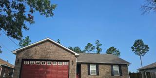 Updated 4‑Bedroom Home on a Quiet Street — 1,695 sq ft, Large Garage — Now Accepting Applications Gallery 1