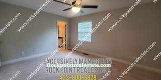 3 Bedroom 2 Bath Townhouse Gallery 24