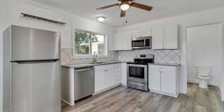124 E Castlebriar Drive Gallery 11